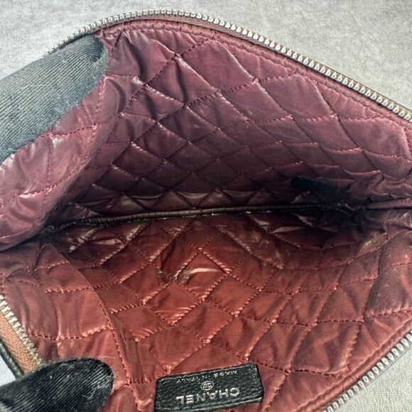 Chanel Black Classic Caviar Quilted O Case Leather Pouch - Picture 12 of 16